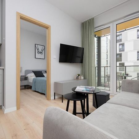 Stylish Apartments With Parking By Noclegi Renters Warschau Exterior foto