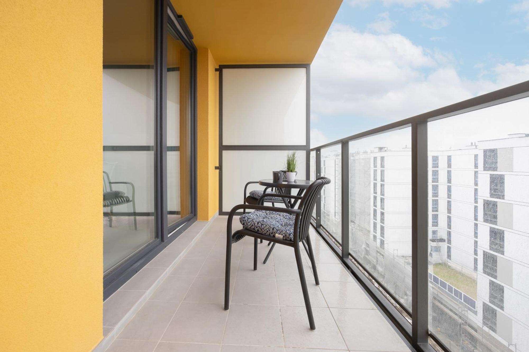 Stylish Apartments With Parking By Noclegi Renters Warschau Exterior foto