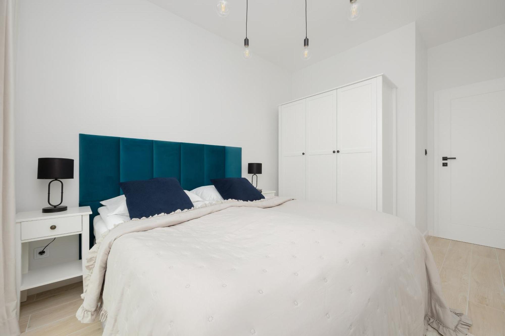 Stylish Apartments With Parking By Noclegi Renters Warschau Exterior foto